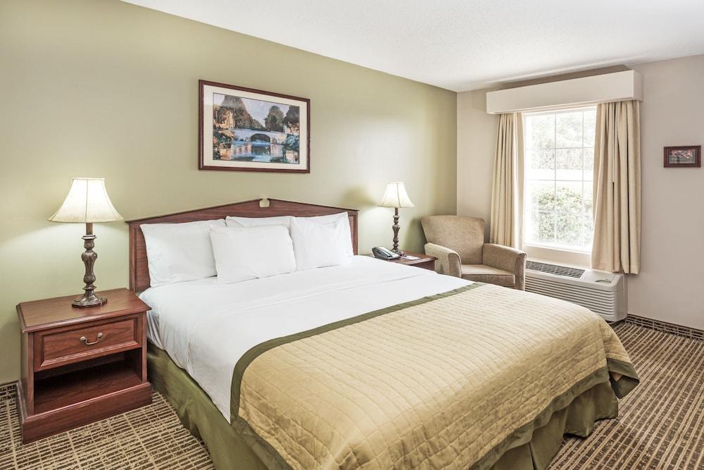 Baymont By Wyndham Valdosta At Valdosta Mall Εξωτερικό φωτογραφία