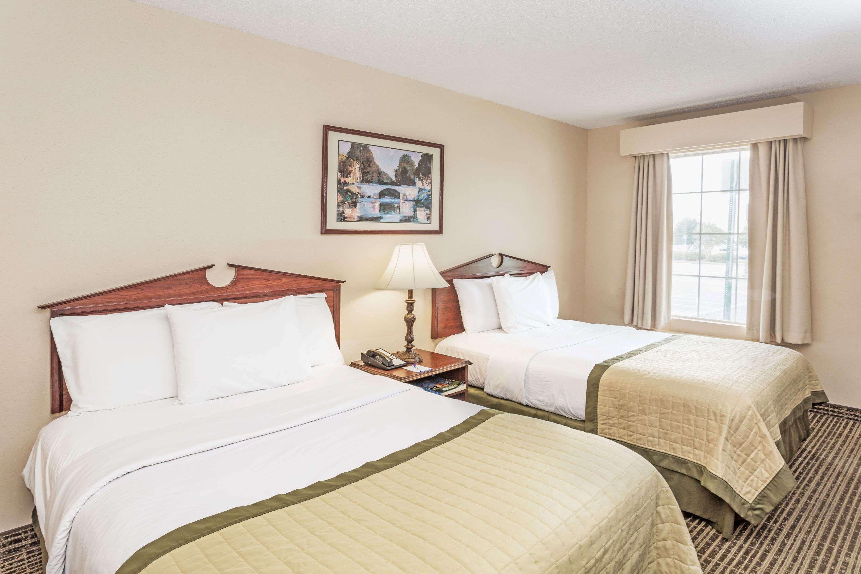 Baymont By Wyndham Valdosta At Valdosta Mall Εξωτερικό φωτογραφία
