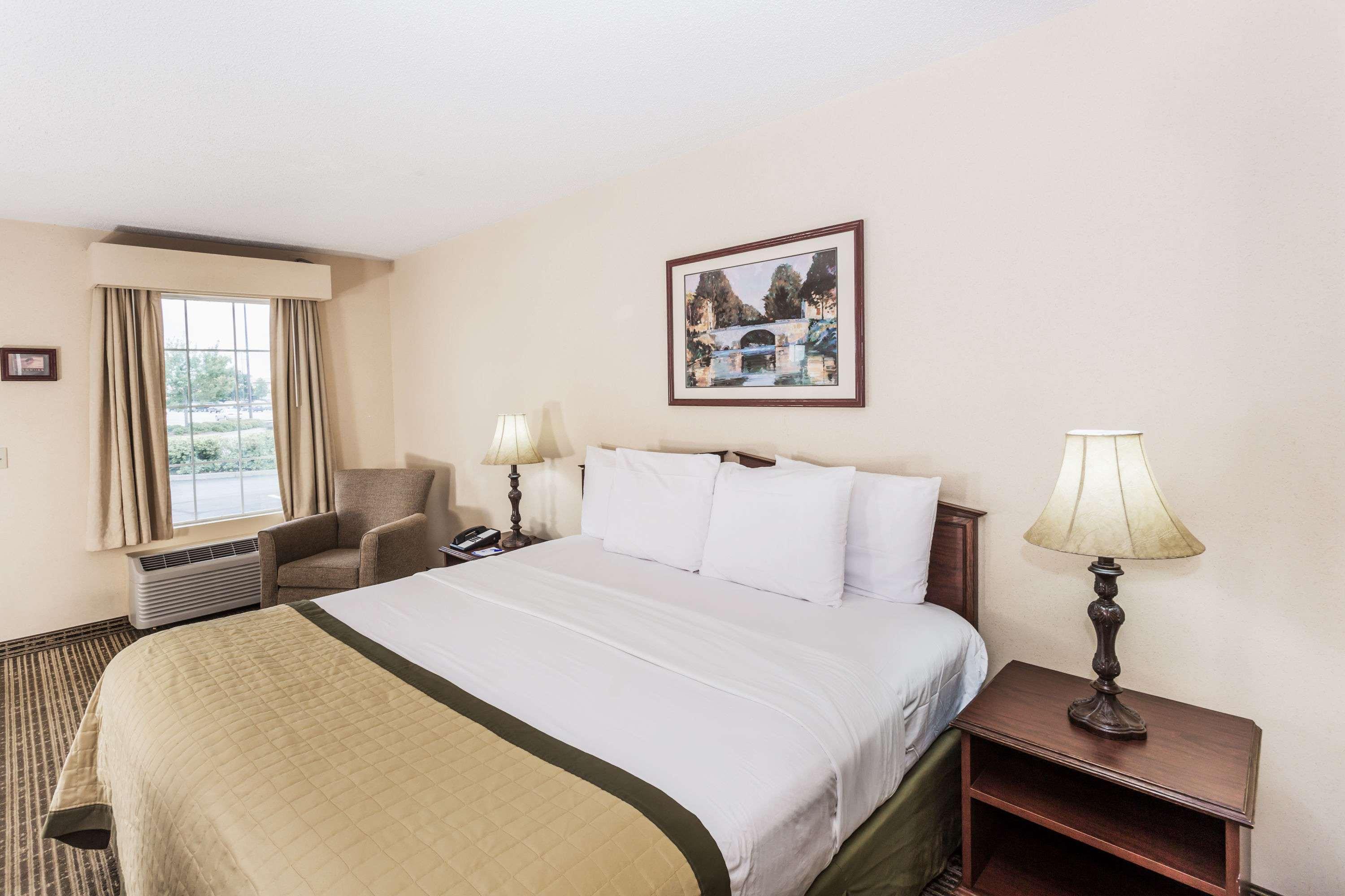Baymont By Wyndham Valdosta At Valdosta Mall Εξωτερικό φωτογραφία